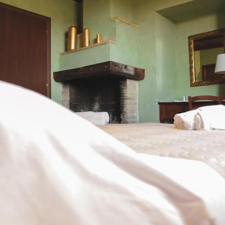 Il Casale Di Gardenia Bed and Breakfast Cesano Εξωτερικό φωτογραφία
