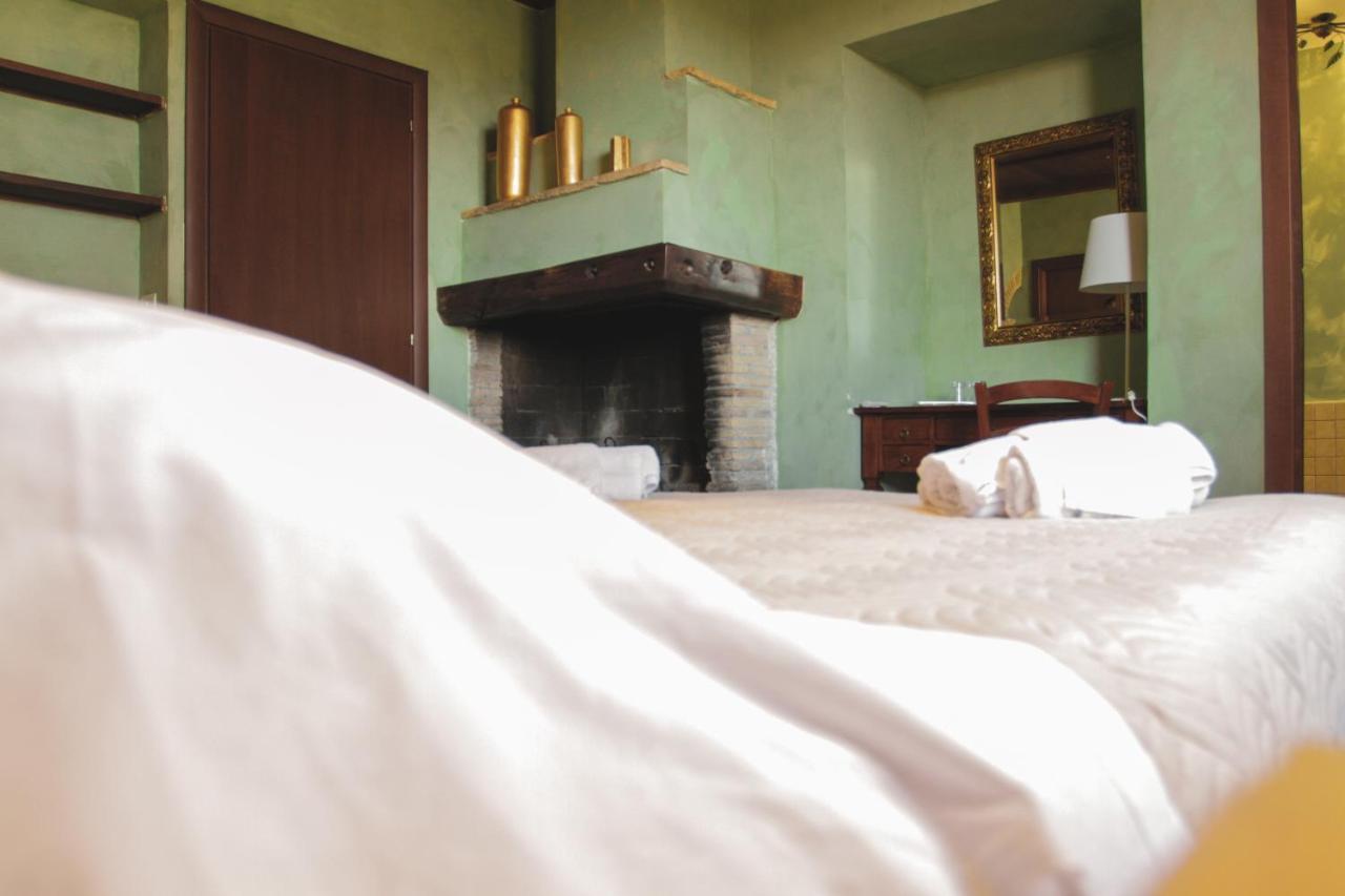 Il Casale Di Gardenia Bed and Breakfast Cesano Εξωτερικό φωτογραφία
