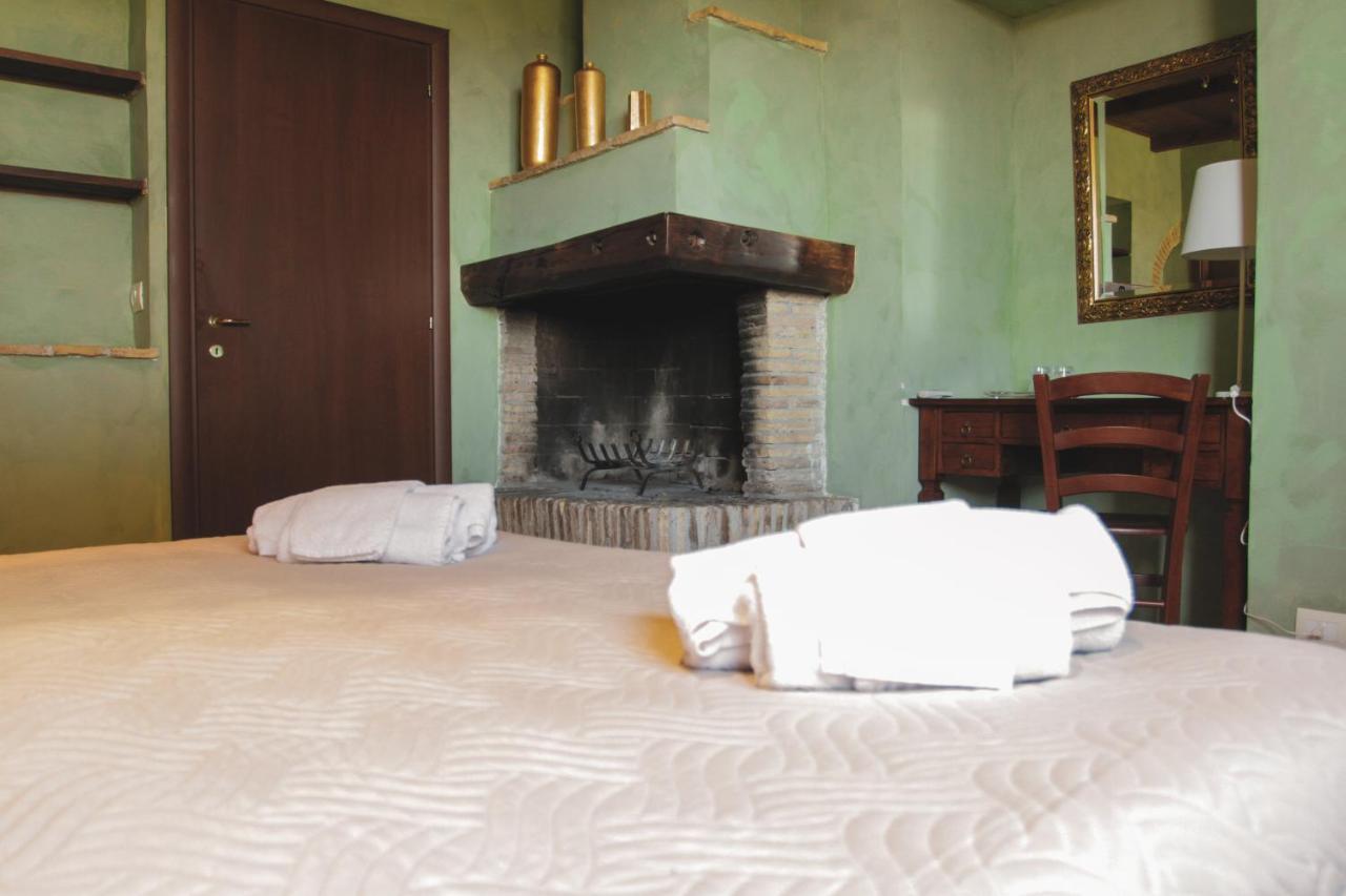 Il Casale Di Gardenia Bed and Breakfast Cesano Εξωτερικό φωτογραφία