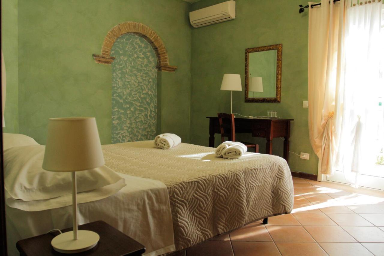 Il Casale Di Gardenia Bed and Breakfast Cesano Εξωτερικό φωτογραφία