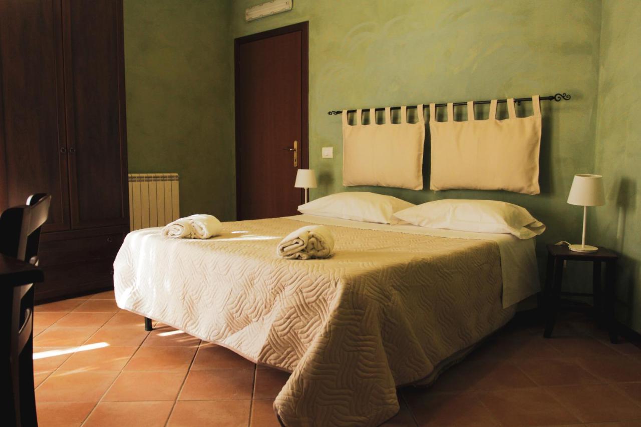 Il Casale Di Gardenia Bed and Breakfast Cesano Εξωτερικό φωτογραφία